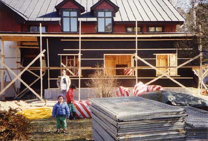Figge och Victor vid byggstarten